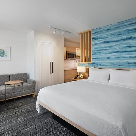 Towneplace Suites By Marriott Tampa Casino Area Orient Park Экстерьер фото