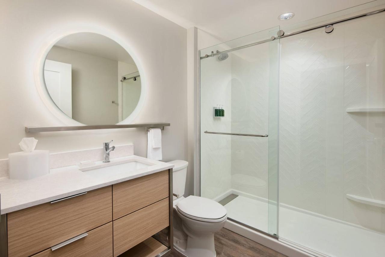 Towneplace Suites By Marriott Tampa Casino Area Orient Park Экстерьер фото