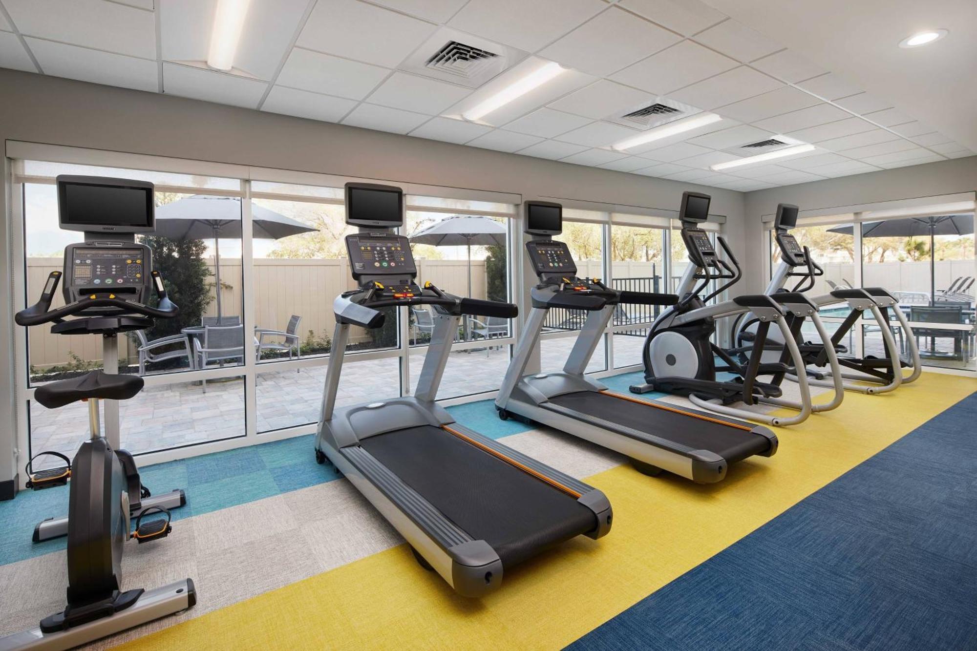Towneplace Suites By Marriott Tampa Casino Area Orient Park Экстерьер фото