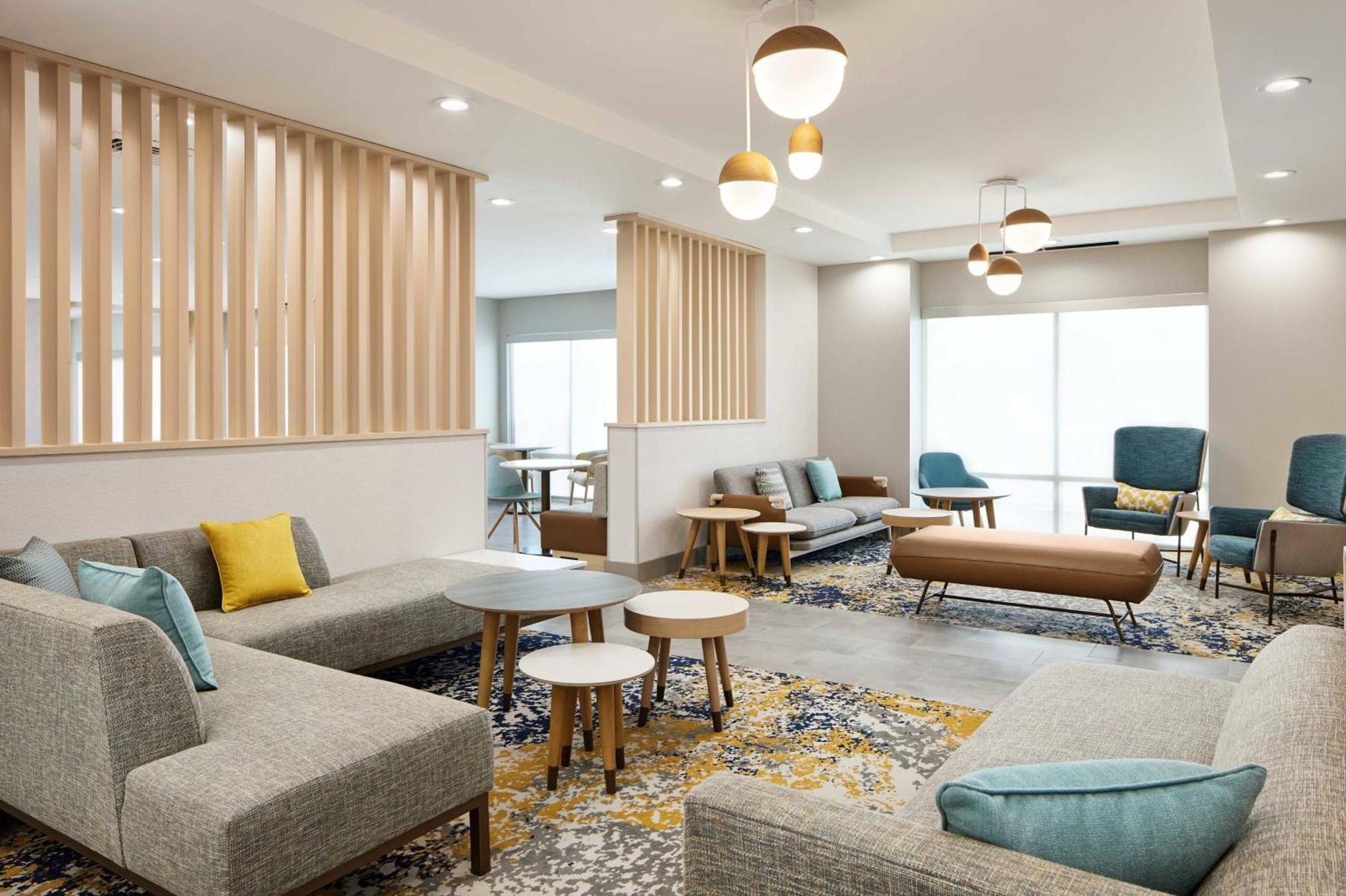 Towneplace Suites By Marriott Tampa Casino Area Orient Park Экстерьер фото